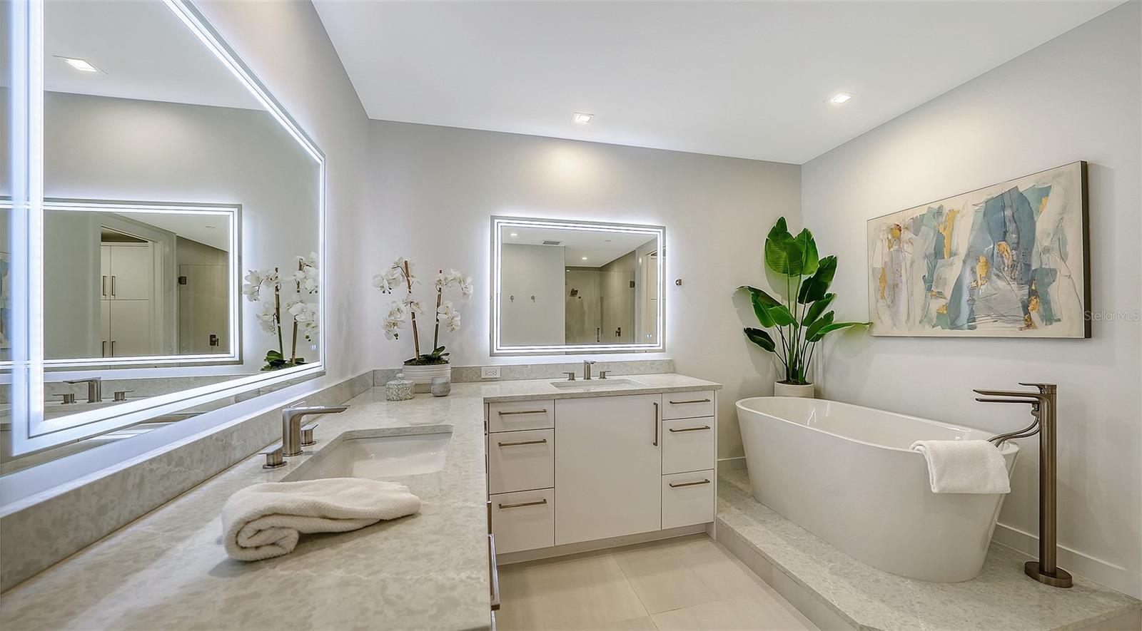 A4672684 Property Photo