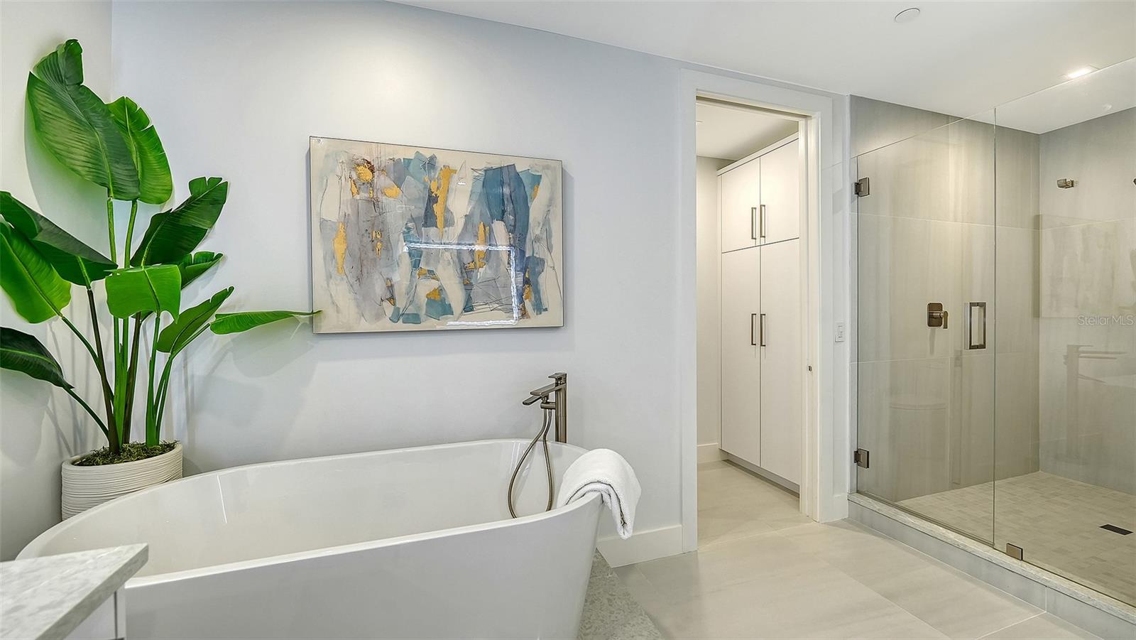 A4672684 Property Photo