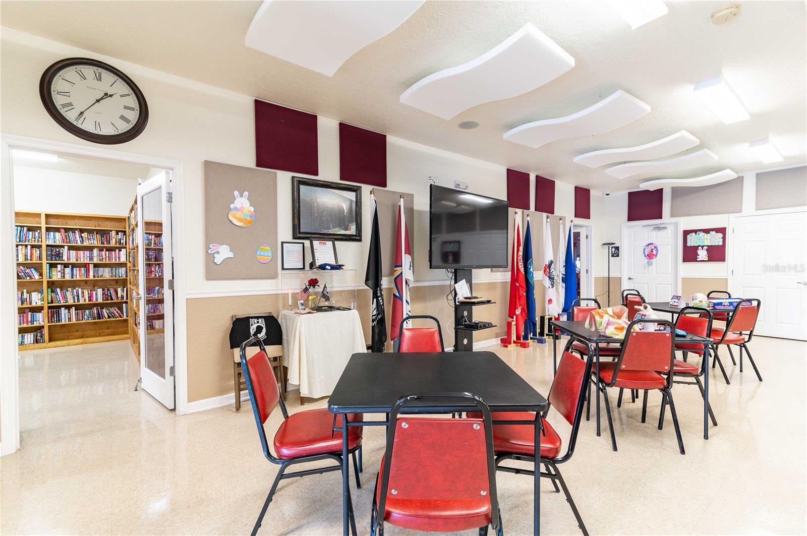 37510 NEW HORIZONS BLVD, ZEPHYRHILLS, FL, 33541