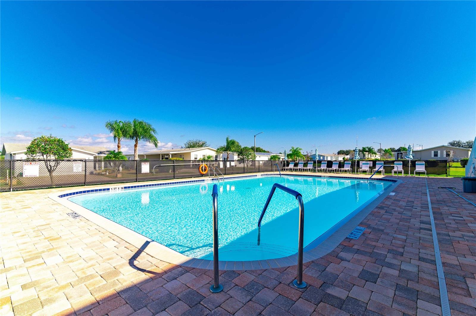 37510 NEW HORIZONS BLVD, ZEPHYRHILLS, FL, 33541