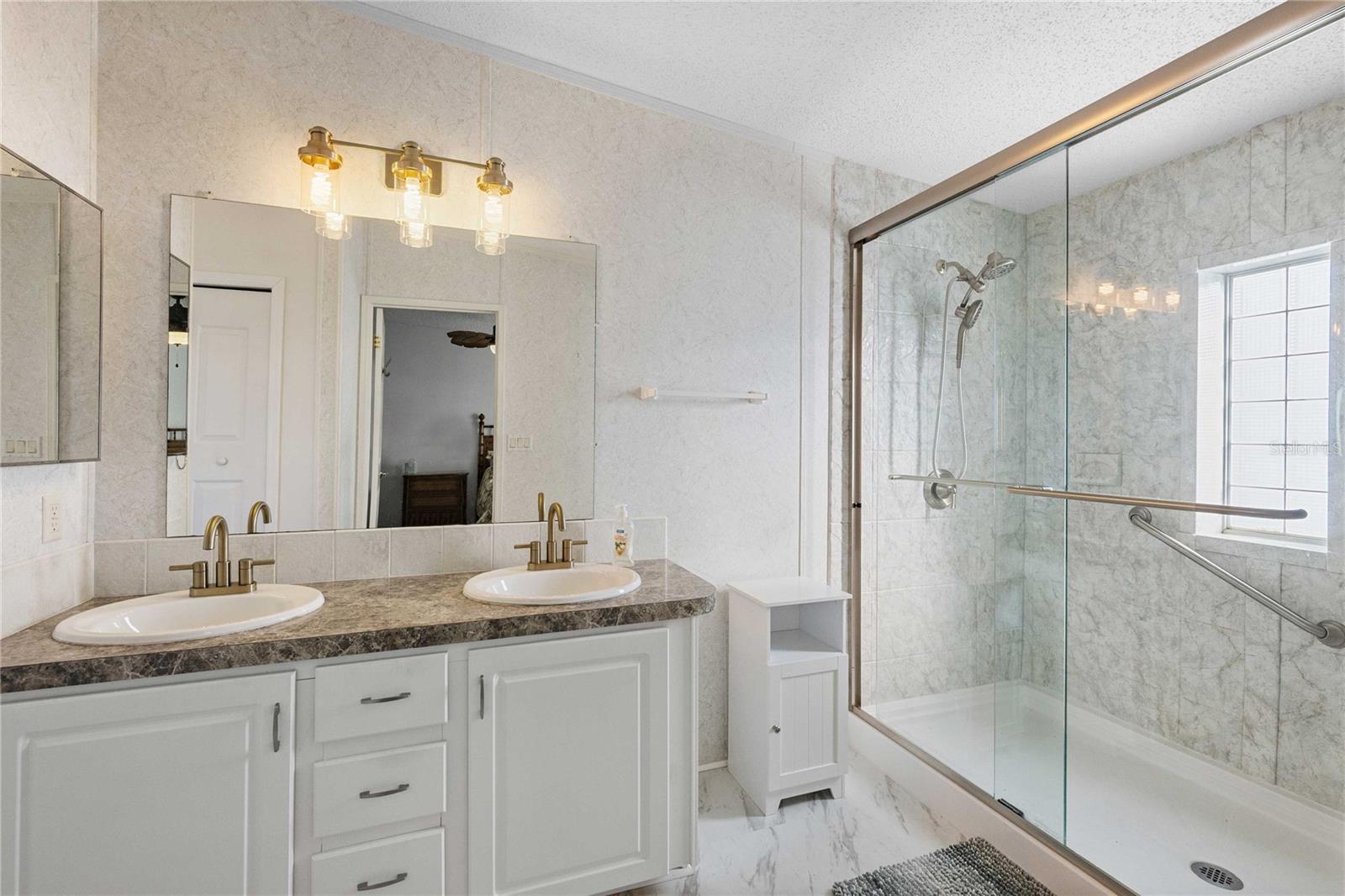 37510 NEW HORIZONS BLVD, ZEPHYRHILLS, FL, 33541