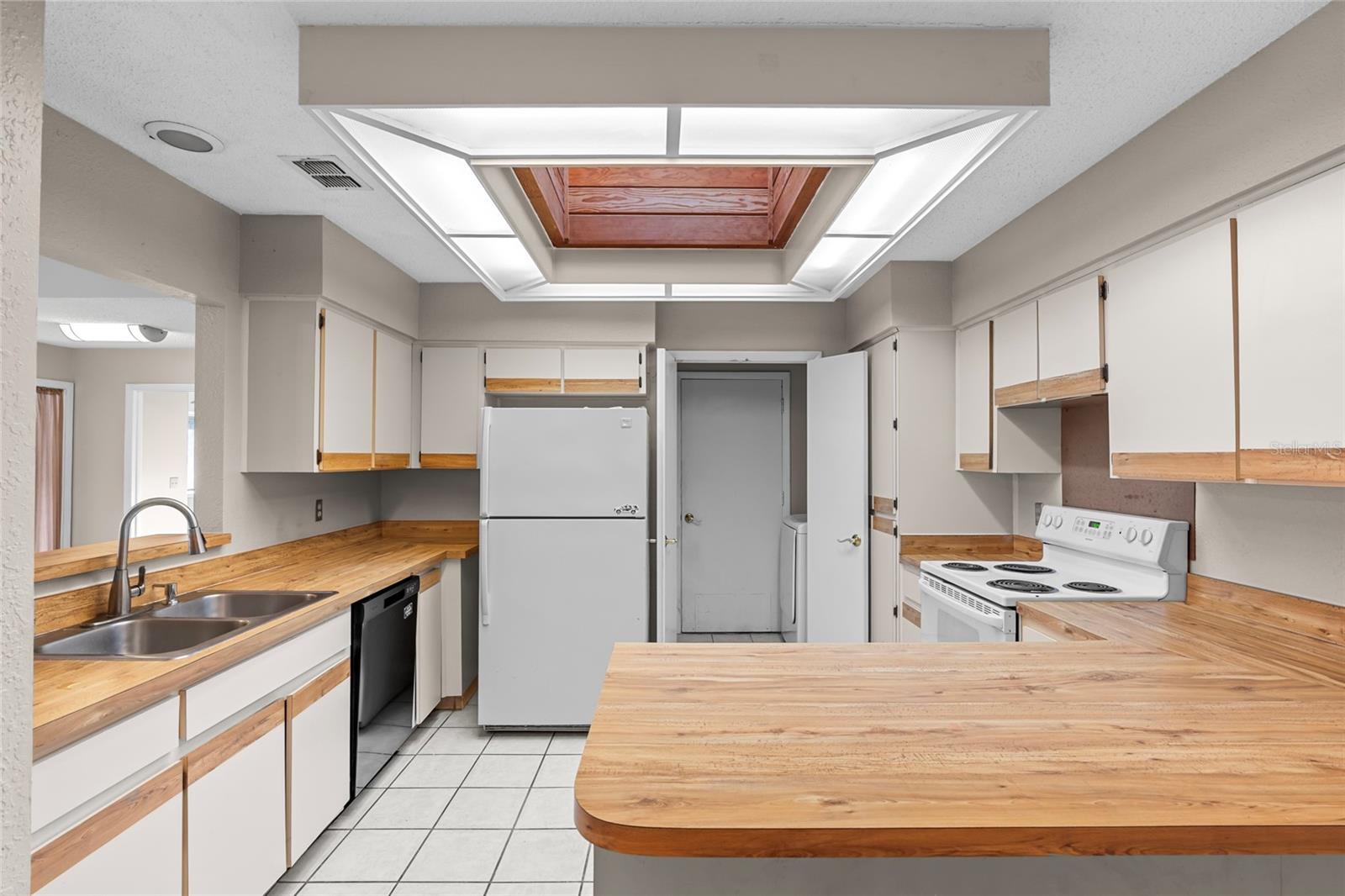 13905 LAZY OAK DR, TAMPA, FL, 33613