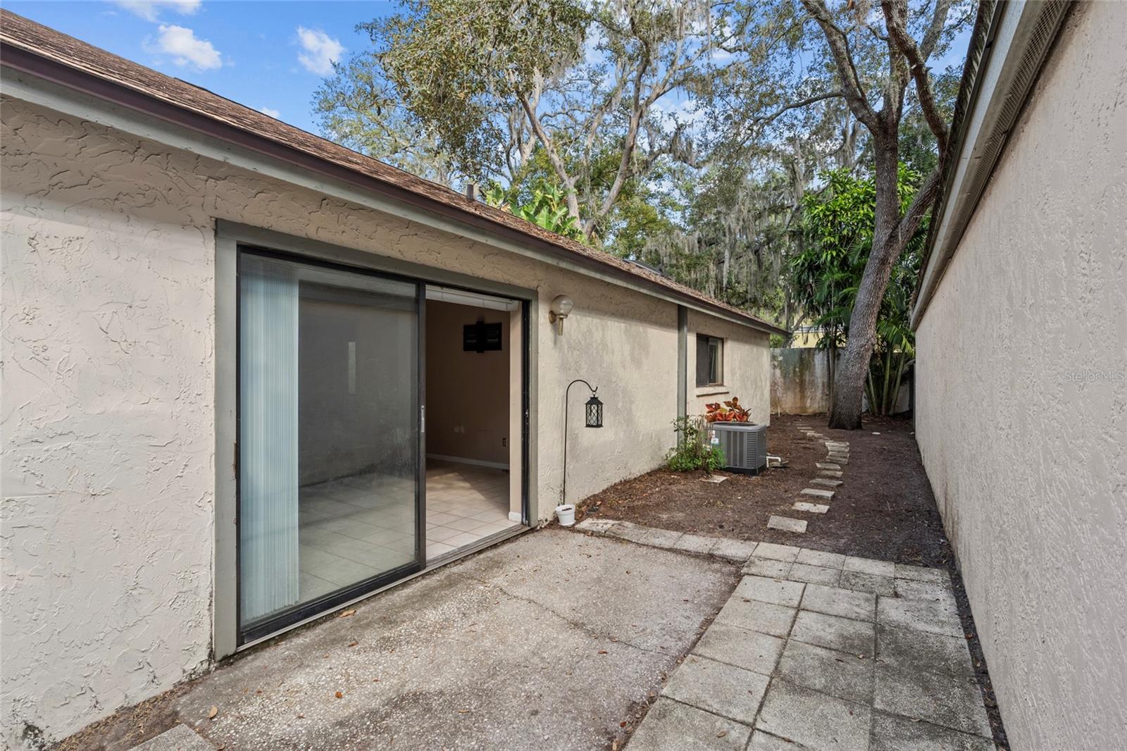 13905 LAZY OAK DR, TAMPA, FL, 33613