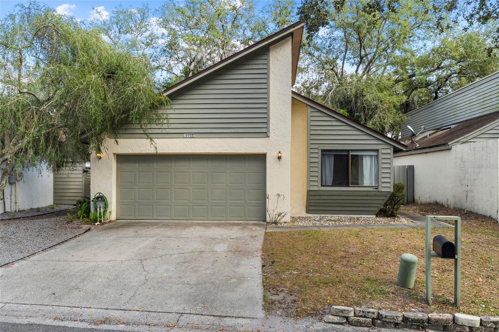 13905 LAZY OAK DR, TAMPA, FL, 33613