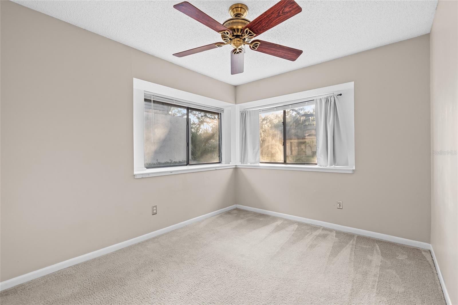 13905 LAZY OAK DR, TAMPA, FL, 33613