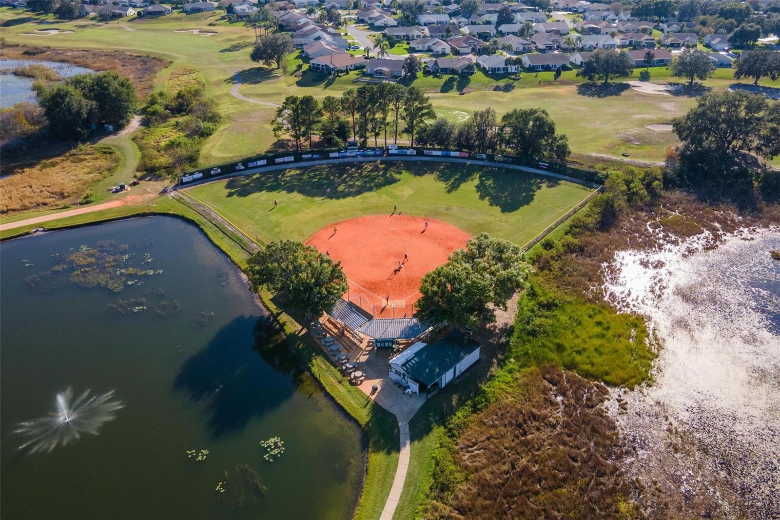 25440 CRESTWATER DR, LEESBURG, FL, 34748