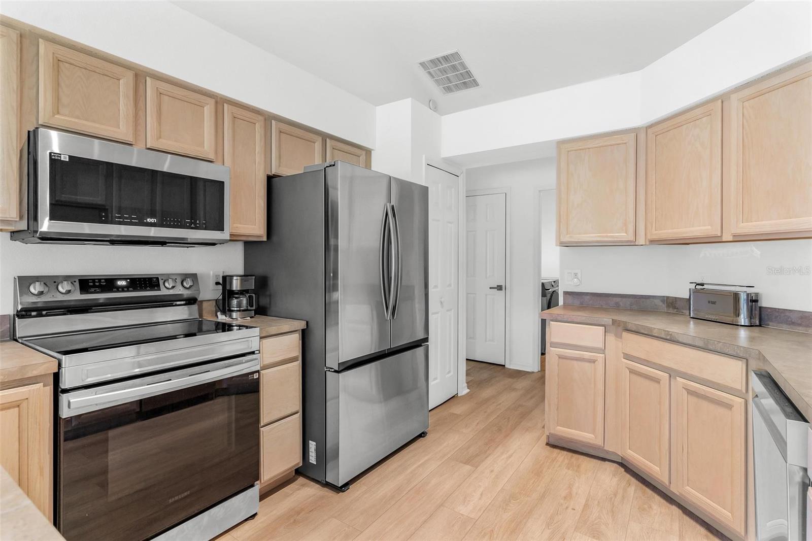 25440 CRESTWATER DR, LEESBURG, FL, 34748