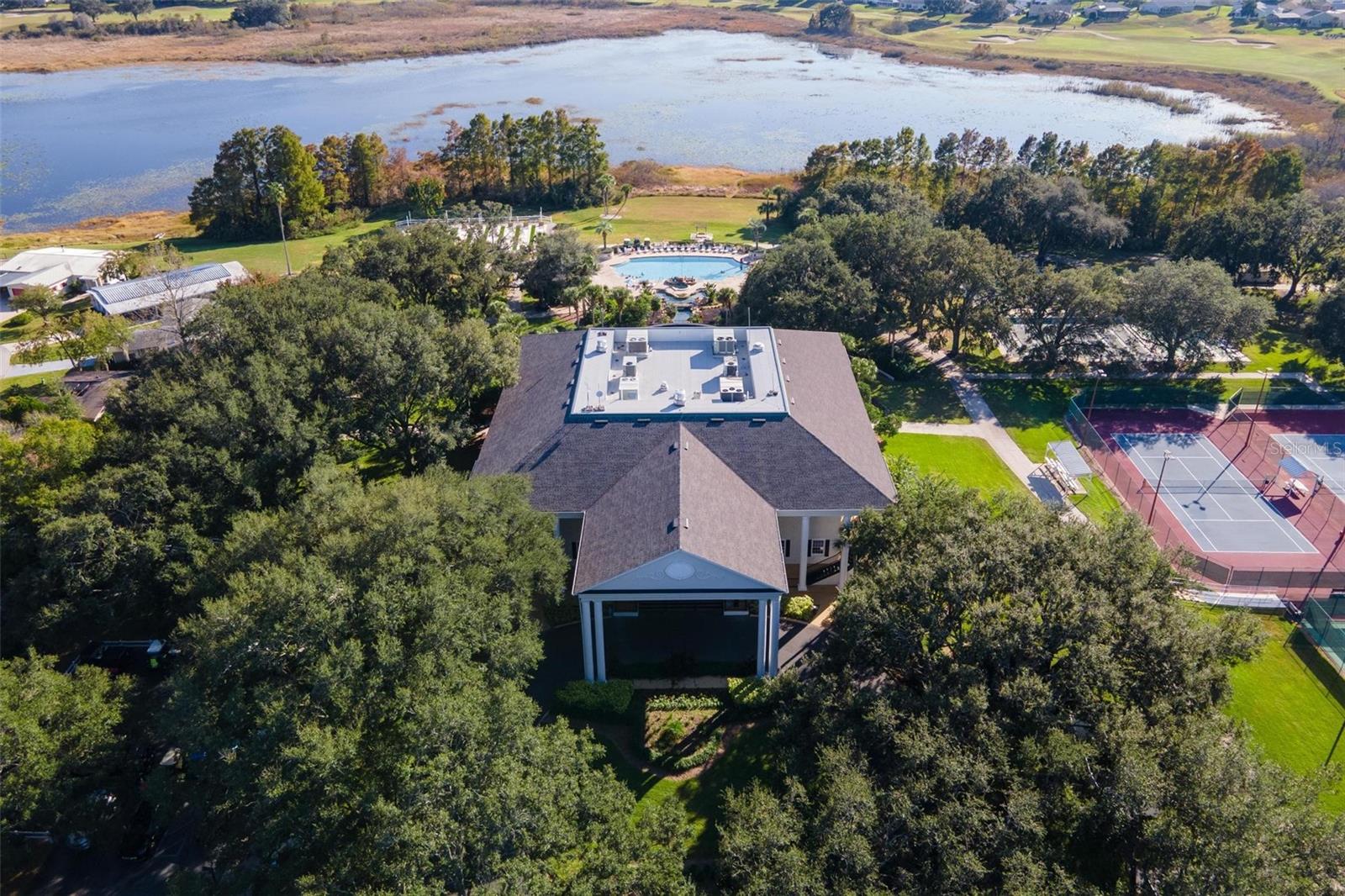 25440 CRESTWATER DR, LEESBURG, FL, 34748