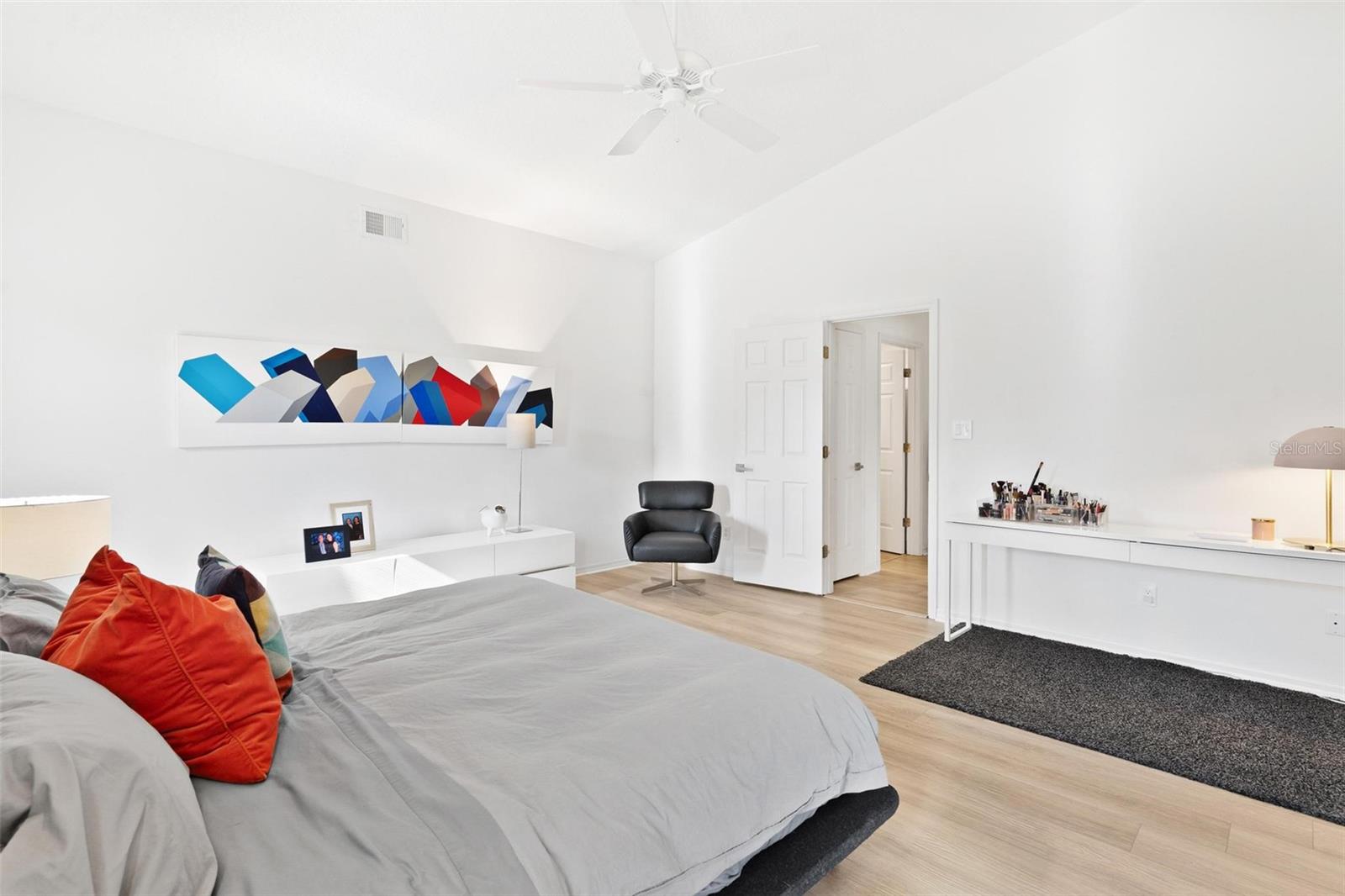 25440 CRESTWATER DR, LEESBURG, FL, 34748