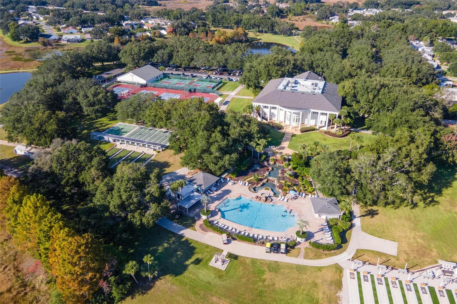 25440 CRESTWATER DR, LEESBURG, FL, 34748