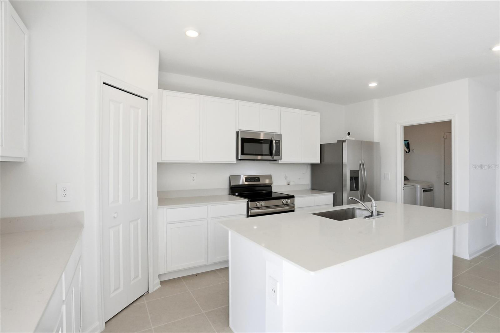 3410 HOWELL DR, LAKE WALES, FL, 33859