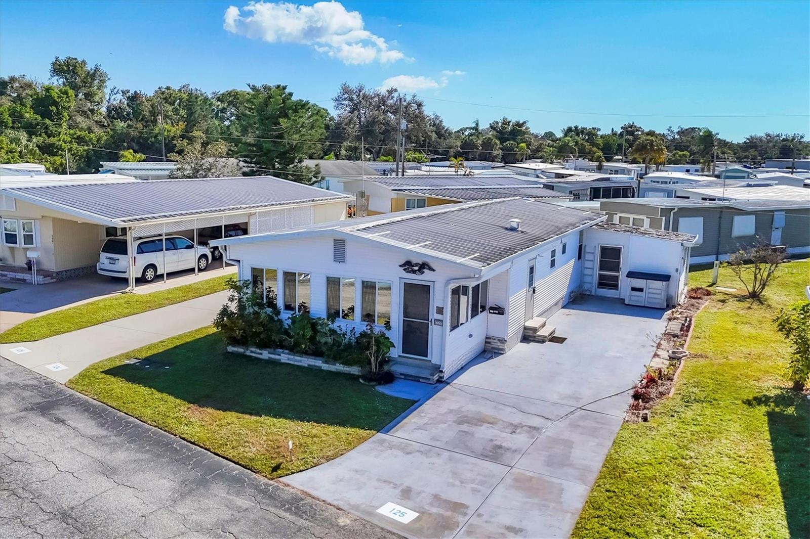 D6144844 Property Photo