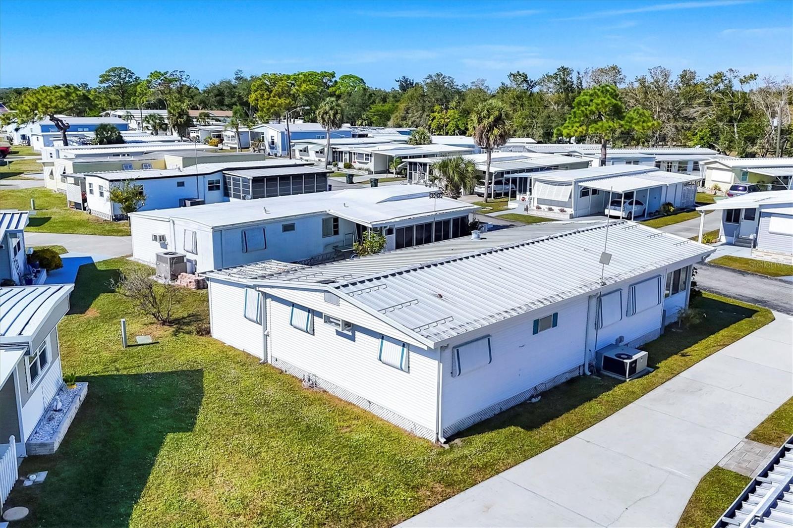 D6144844 Property Photo