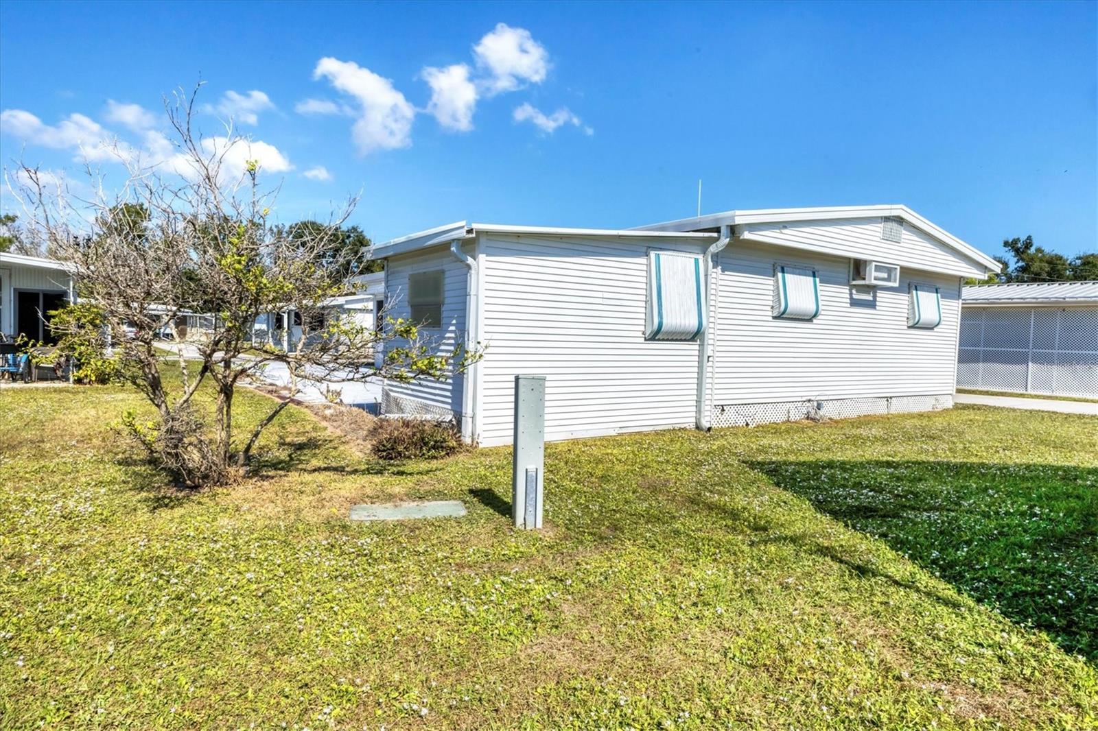 D6144844 Property Photo