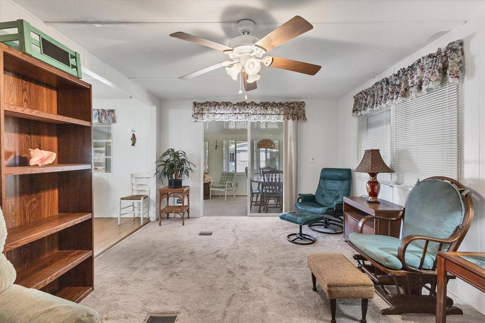 D6144844 Property Photo