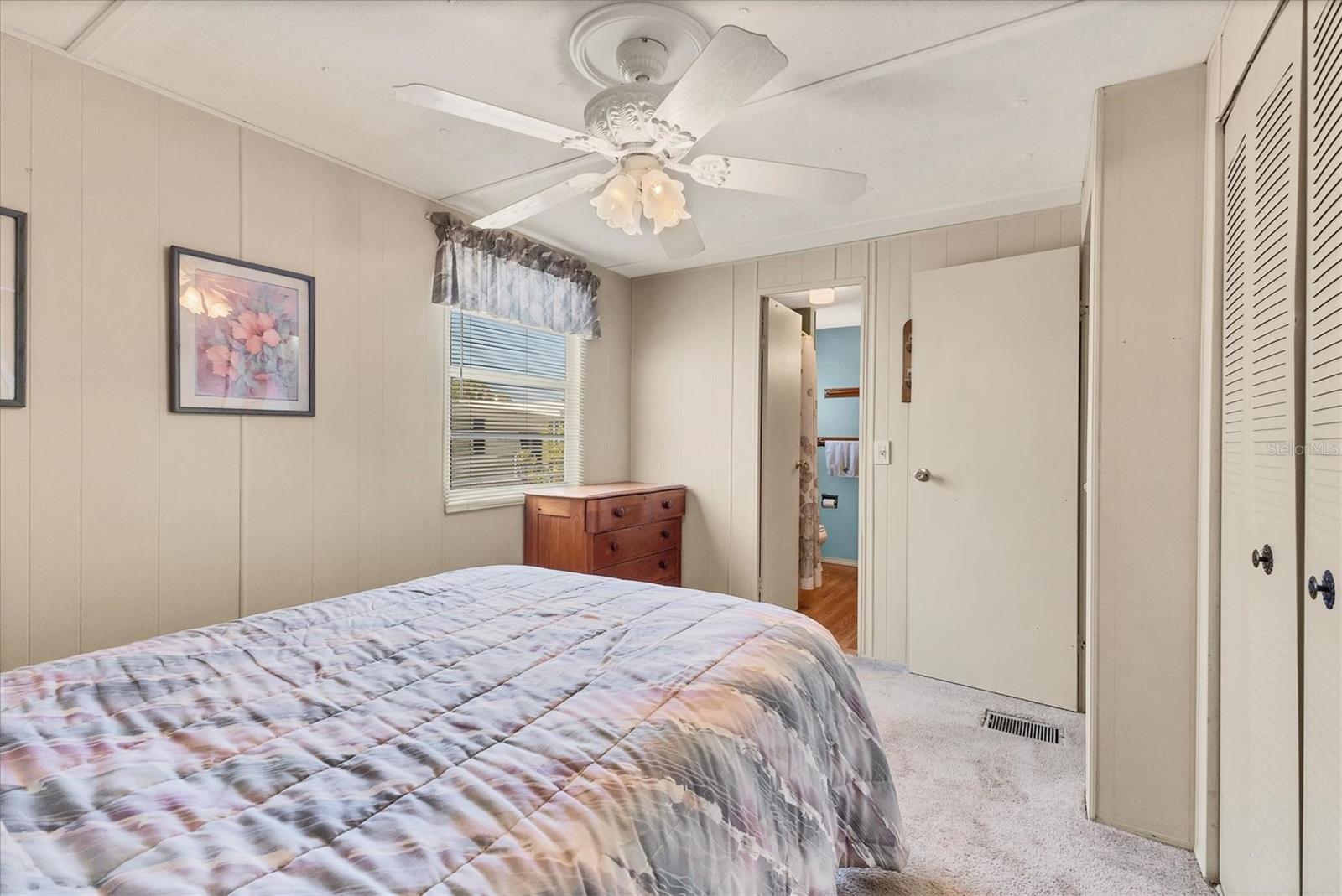 D6144844 Property Photo