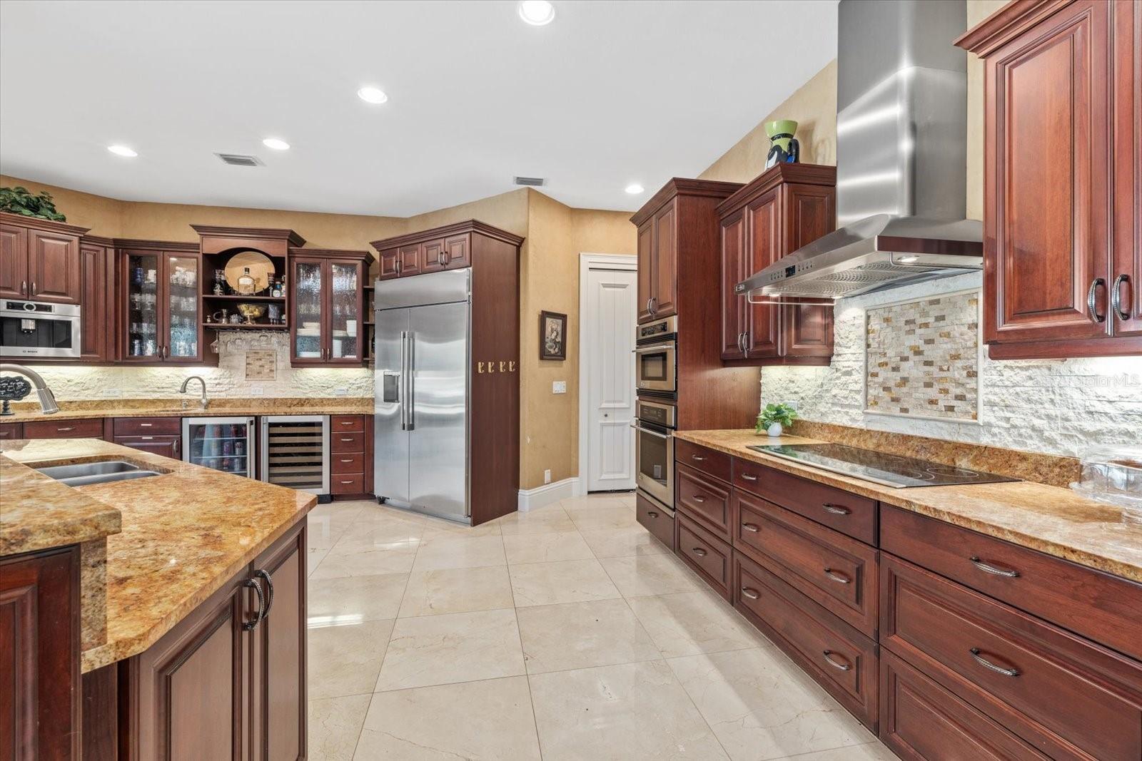 N6141577 Property Photo