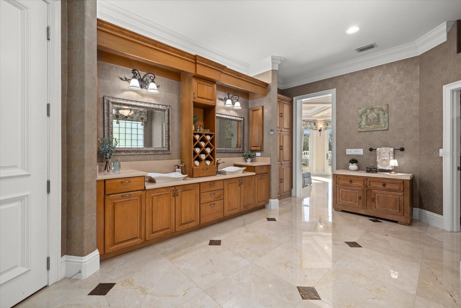 N6141577 Property Photo