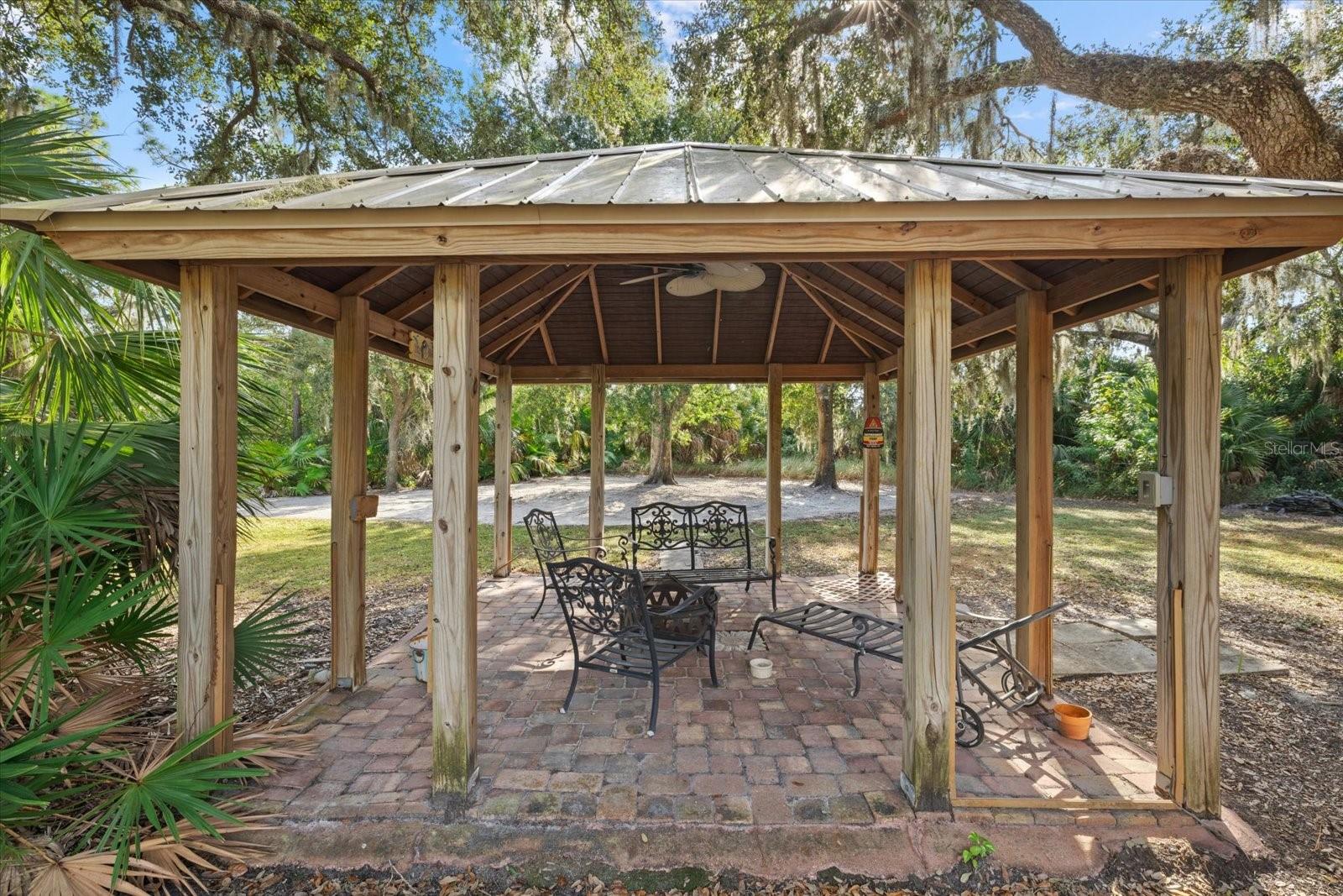 N6141577 Property Photo