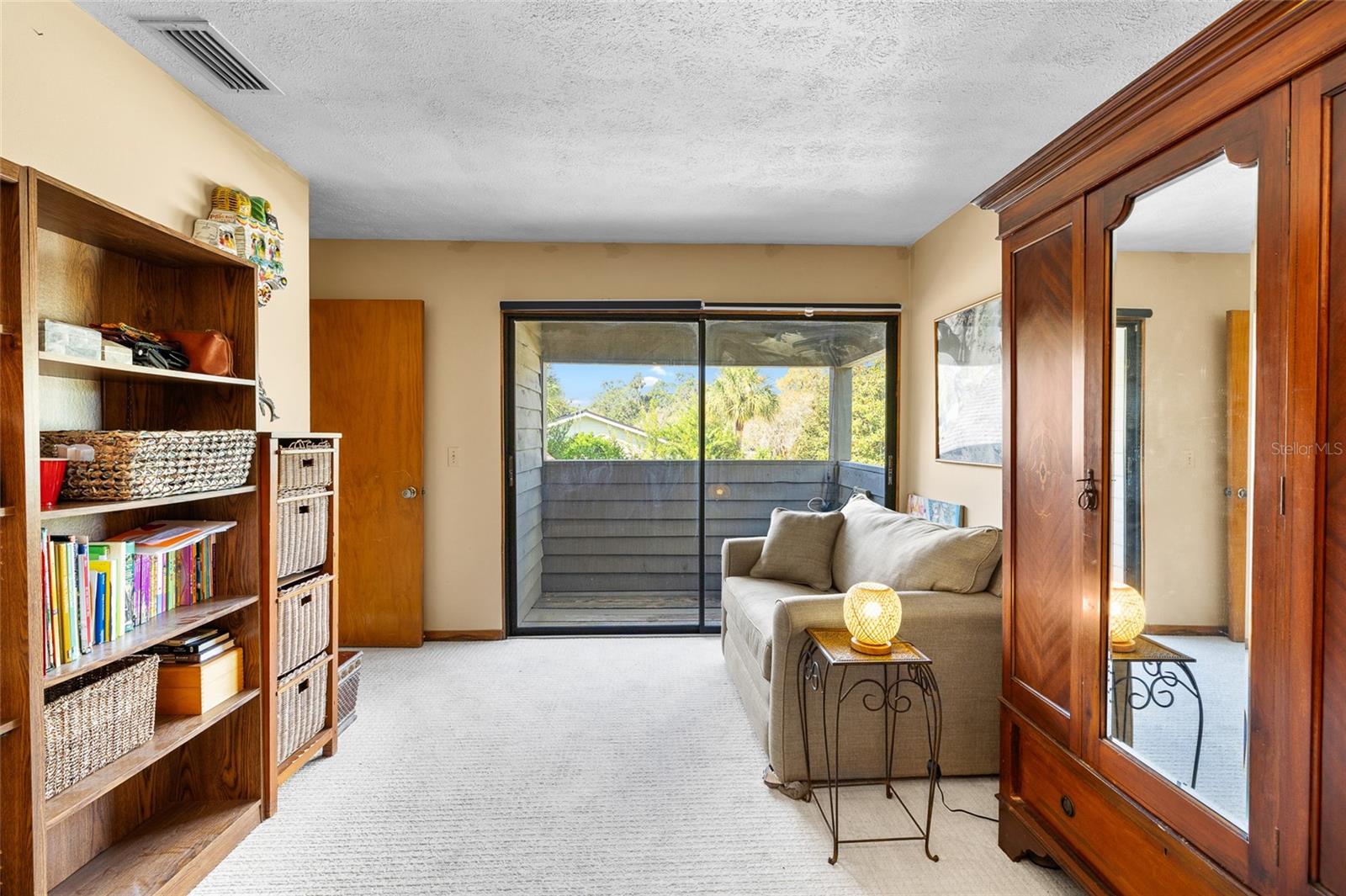 upstairs guest bedroom