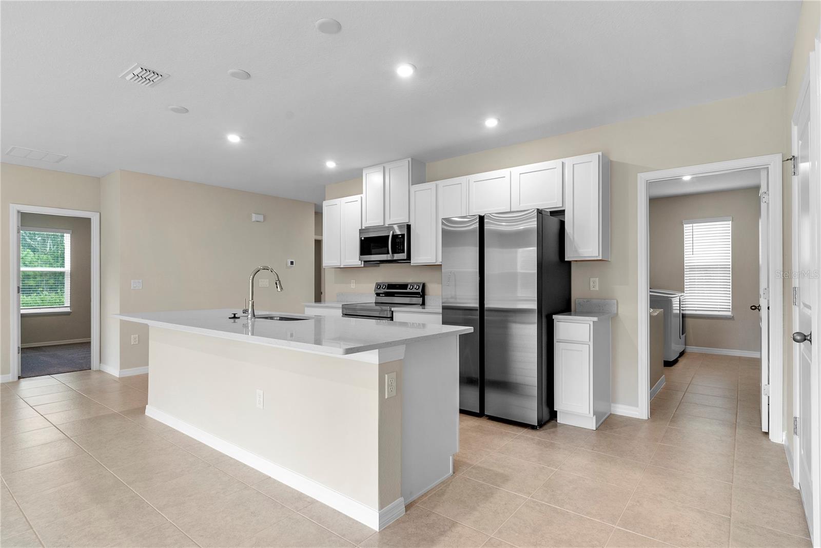 3911 GARDENIA DR, INDIAN LAKE ESTATES, FL, 33855