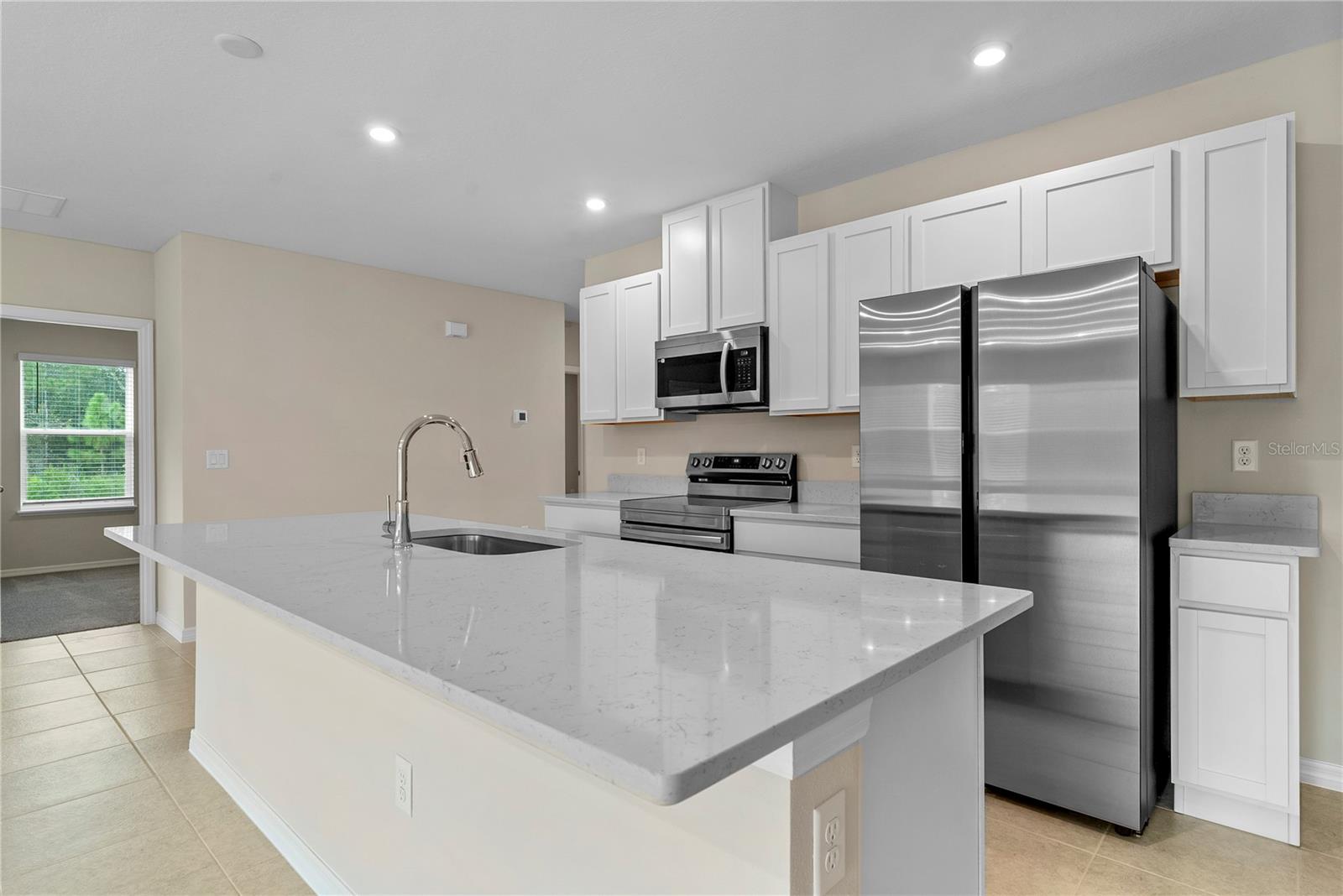 3911 GARDENIA DR, INDIAN LAKE ESTATES, FL, 33855