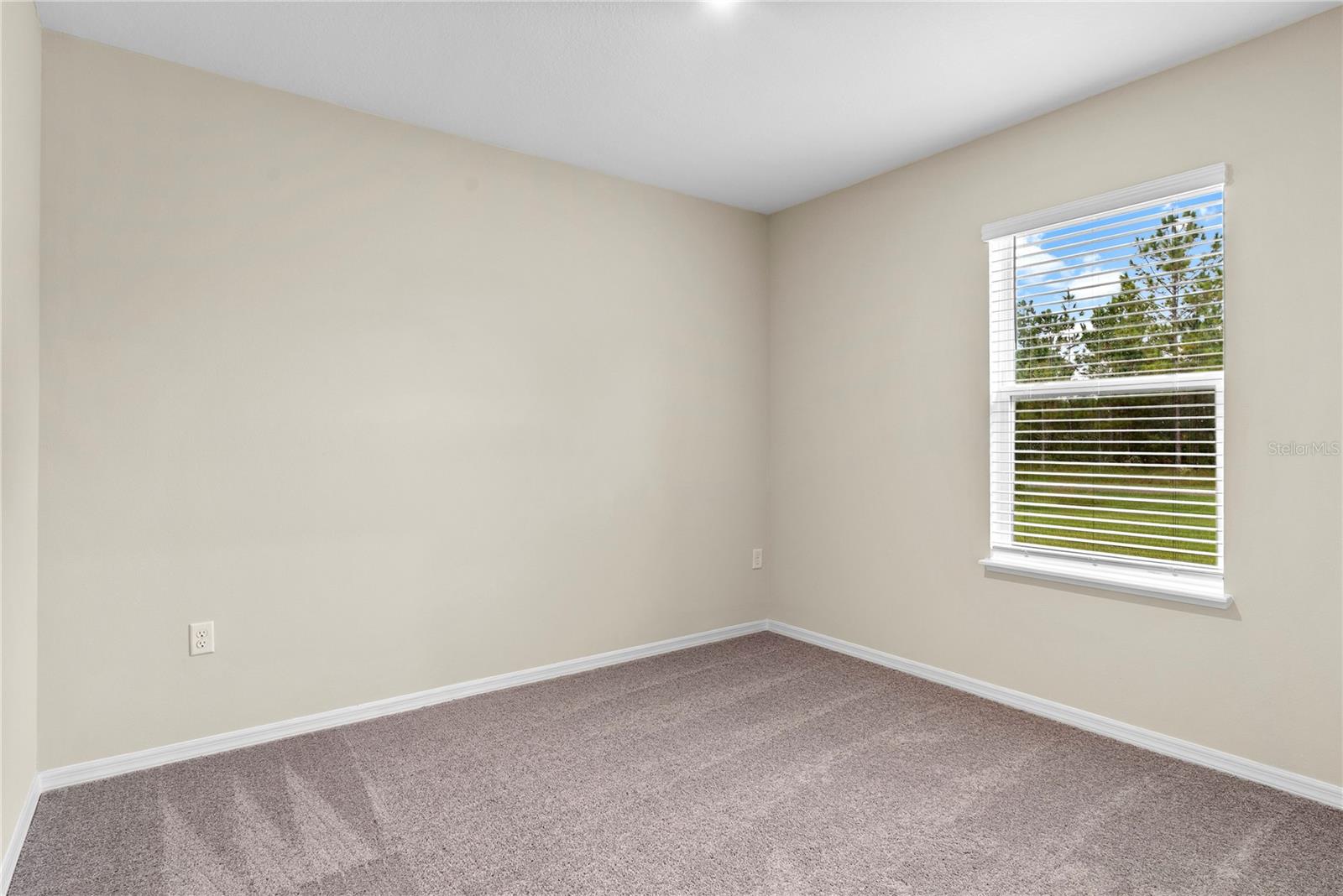 3911 GARDENIA DR, INDIAN LAKE ESTATES, FL, 33855