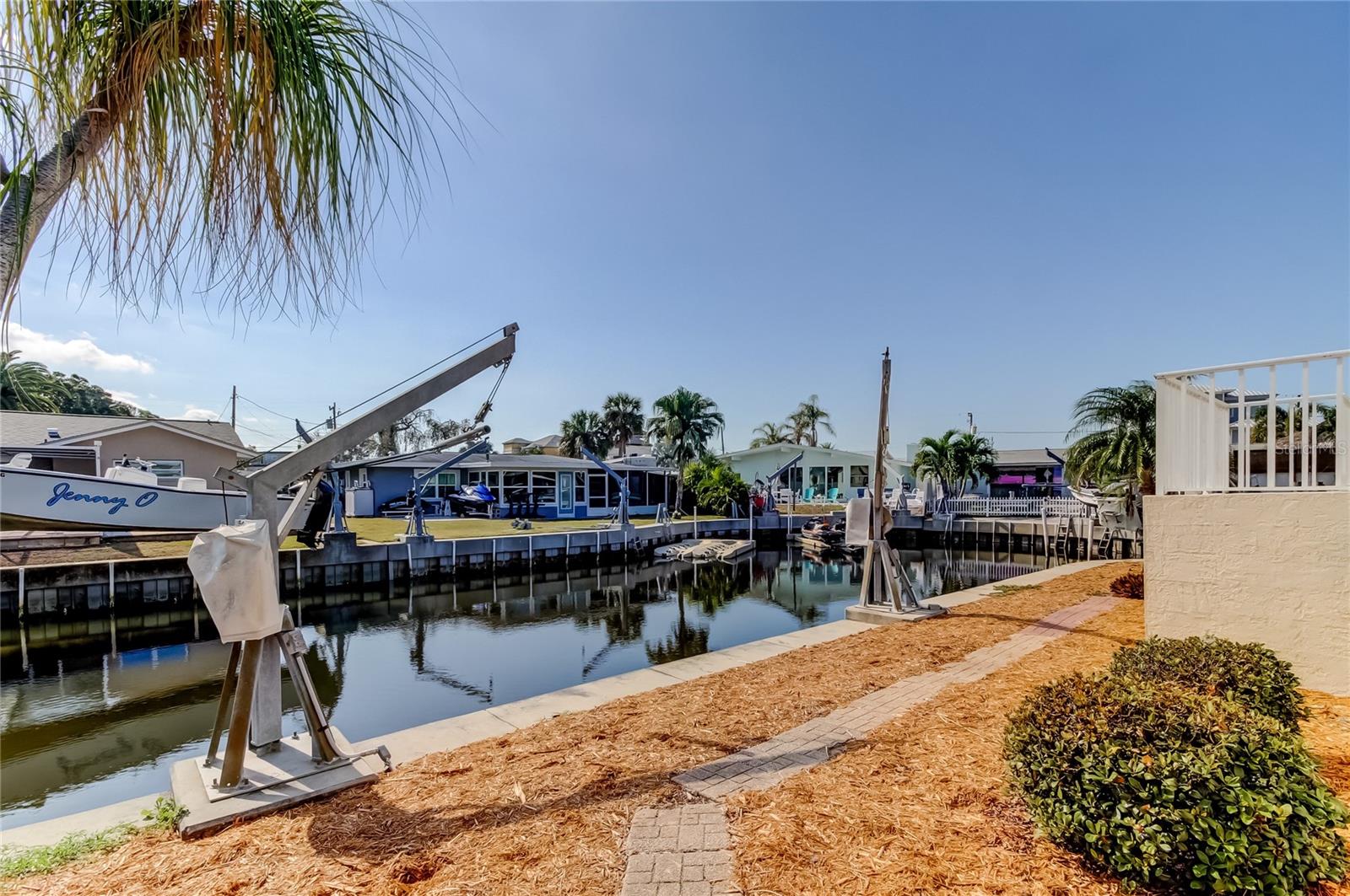 212 WESTWINDS DR, PALM HARBOR, FL, 34683