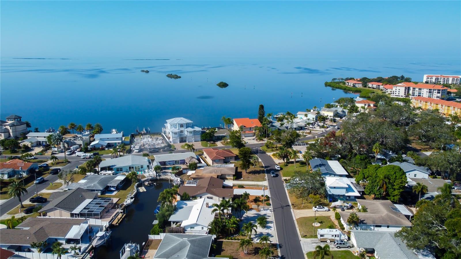 212 WESTWINDS DR, PALM HARBOR, FL, 34683