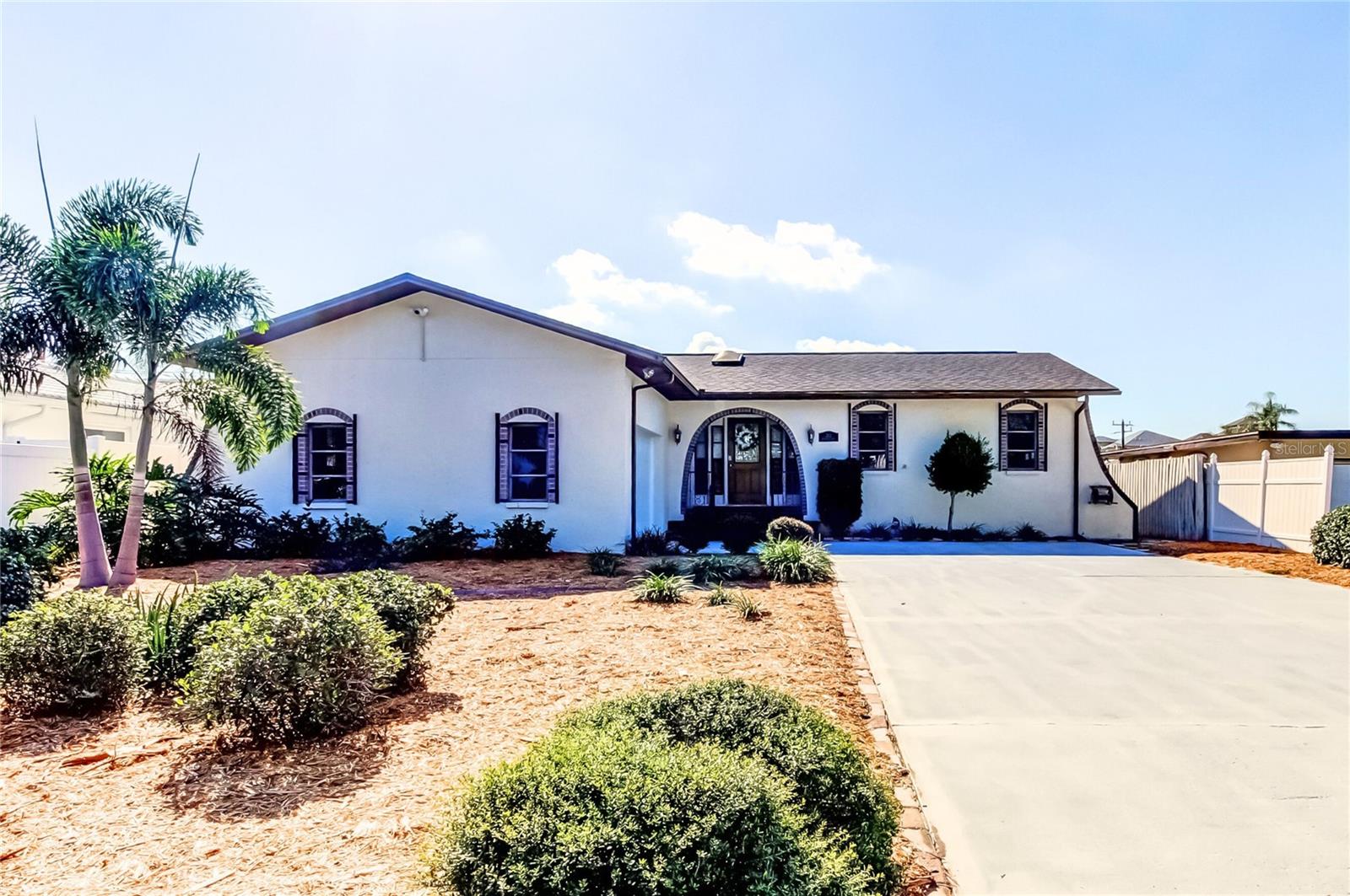 212 WESTWINDS DR, PALM HARBOR, FL, 34683