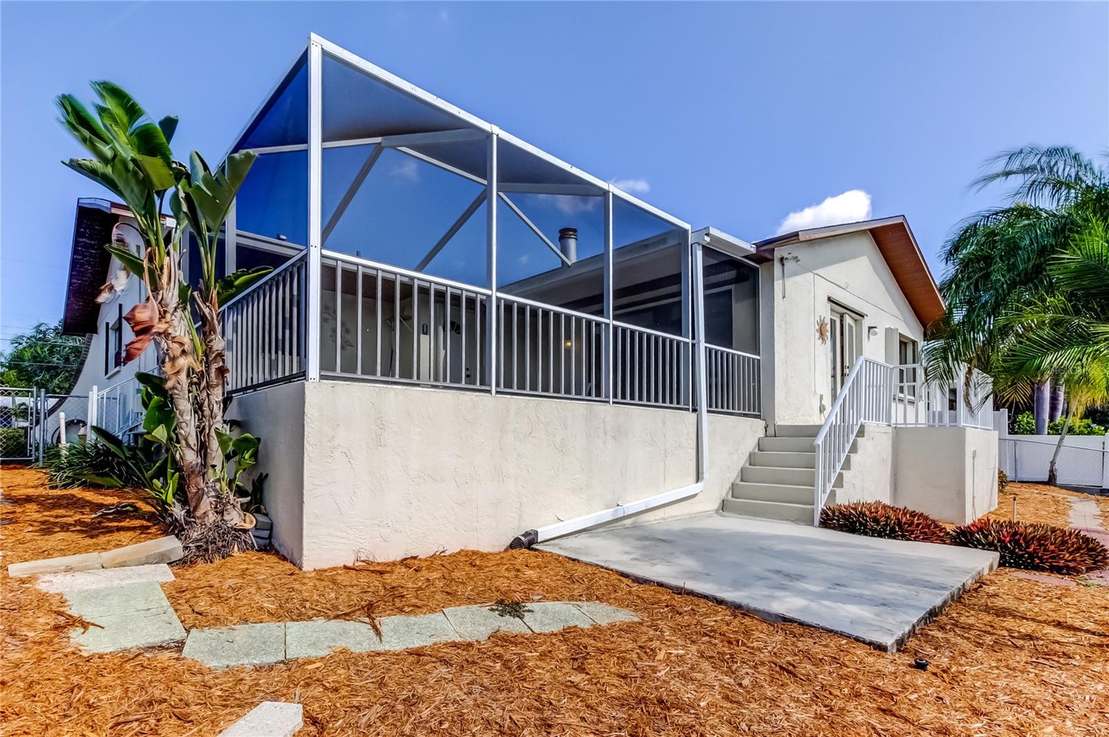 212 WESTWINDS DR, PALM HARBOR, FL, 34683