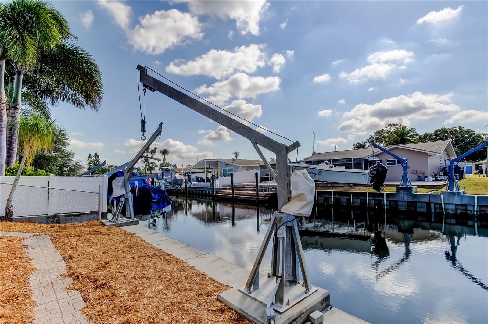 212 WESTWINDS DR, PALM HARBOR, FL, 34683