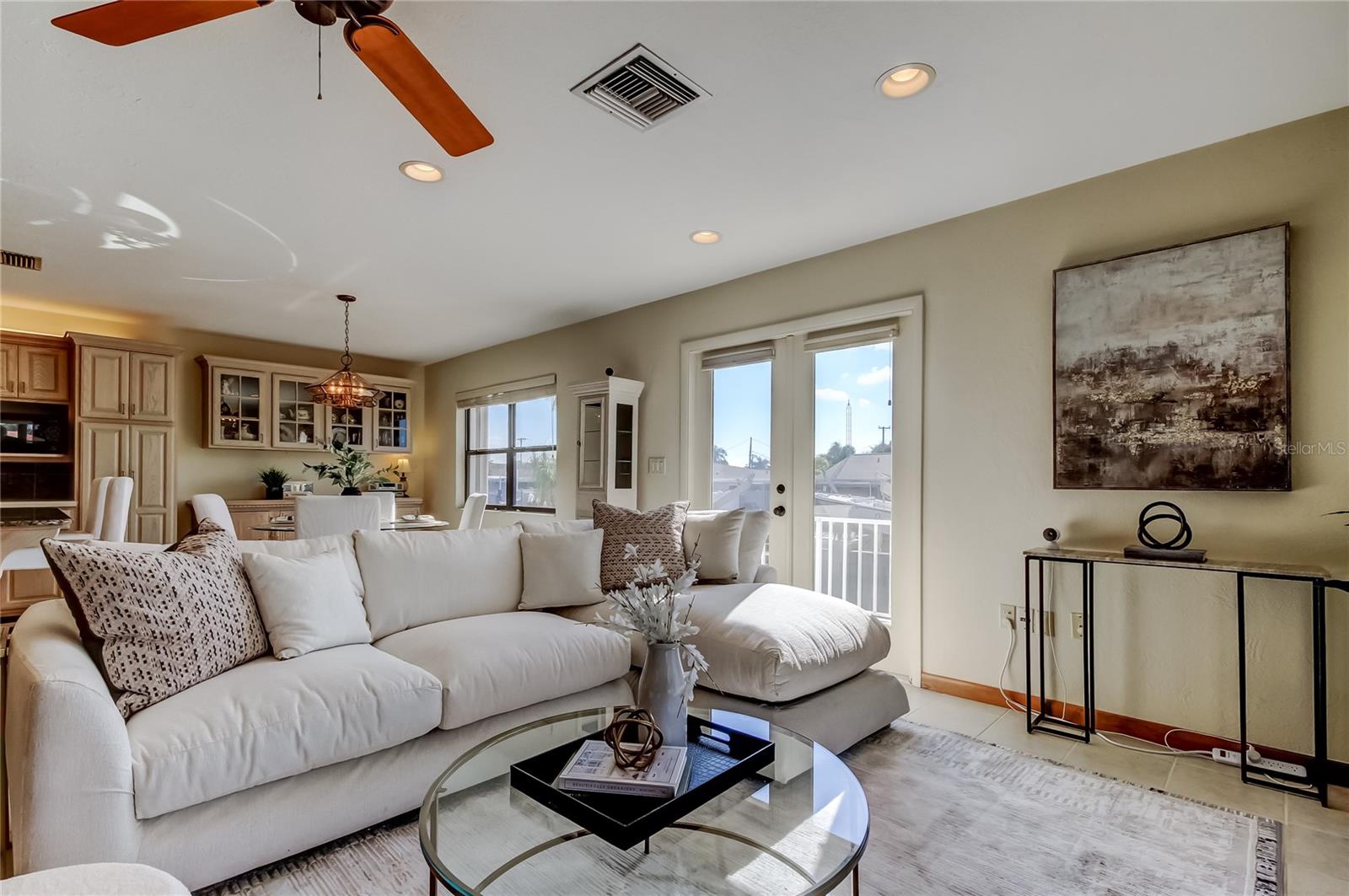 212 WESTWINDS DR, PALM HARBOR, FL, 34683