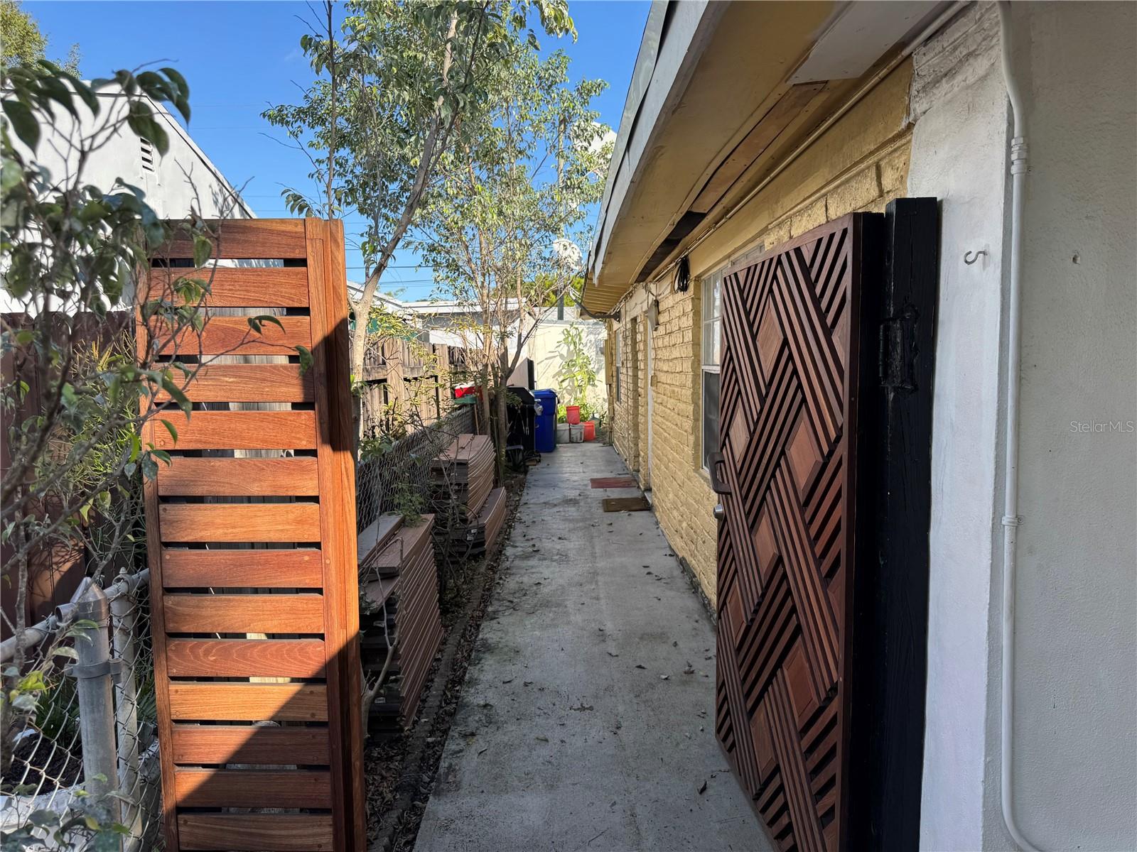 1025 NW 31ST AVE, MIAMI, FL, 33125