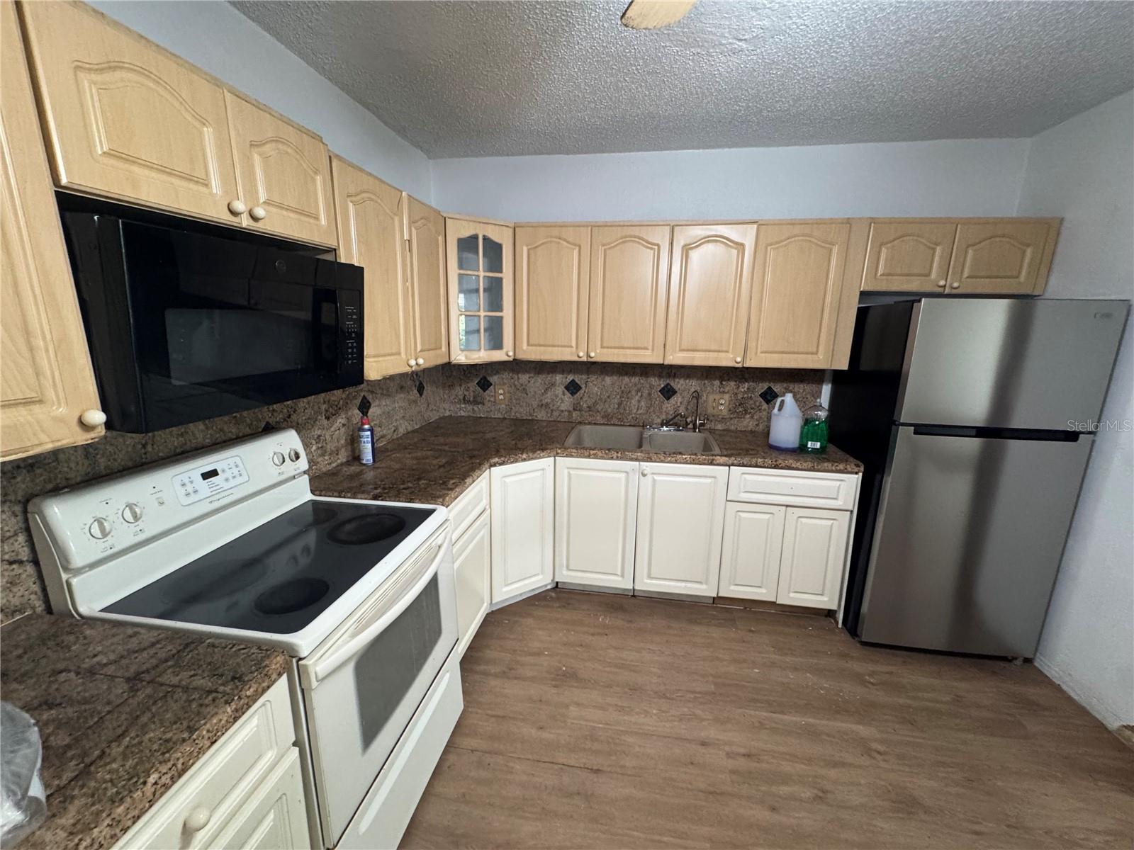 1025 NW 31ST AVE, MIAMI, FL, 33125