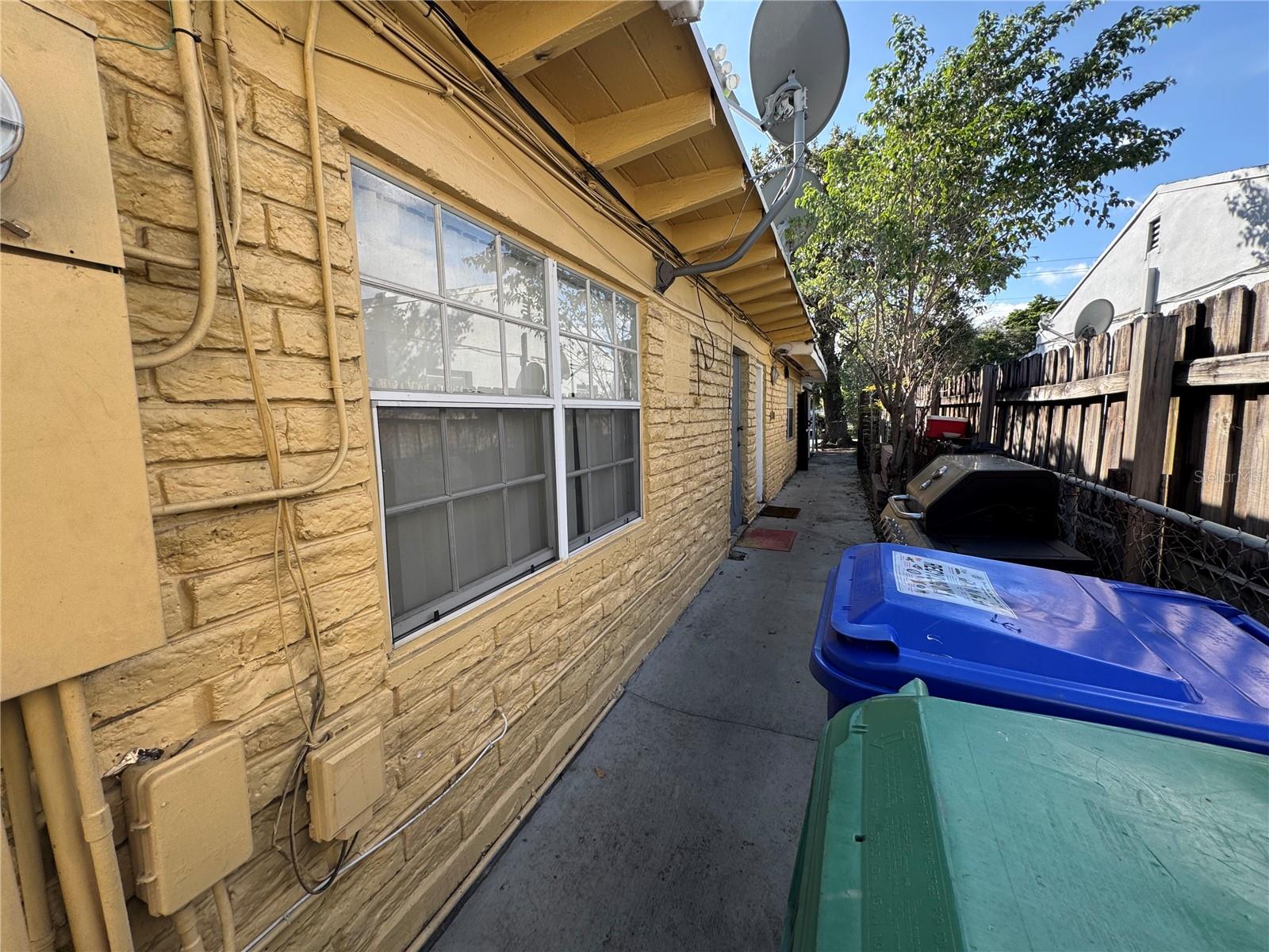 1025 NW 31ST AVE, MIAMI, FL, 33125