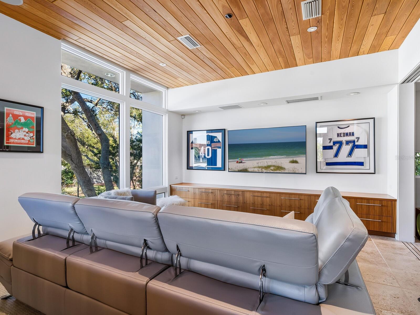 A4672697 Property Photo