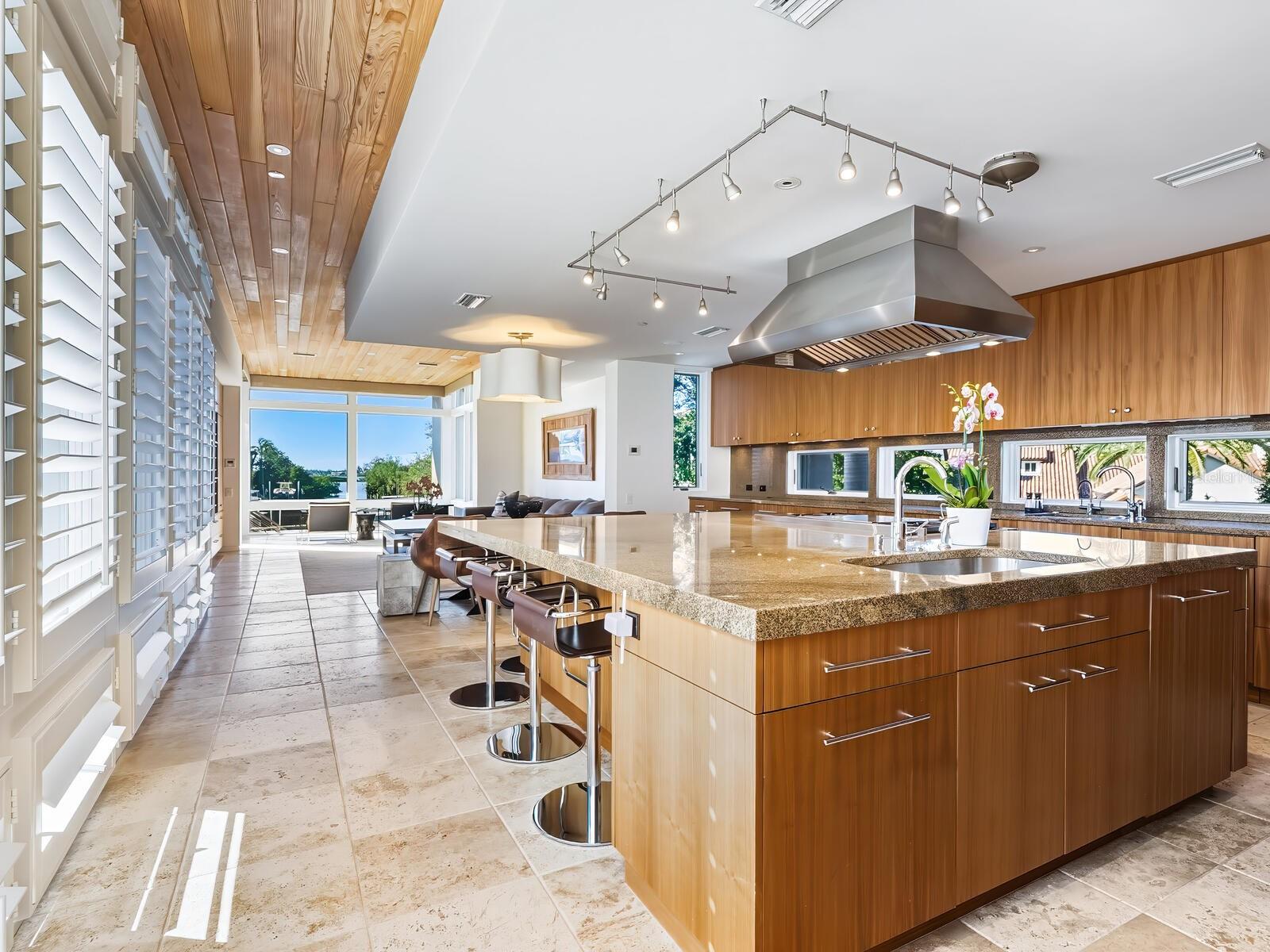 A4672697 Property Photo