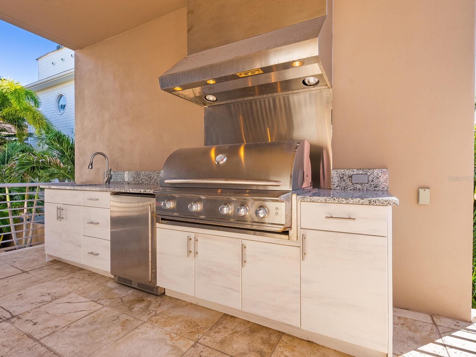 A4672697 Property Photo