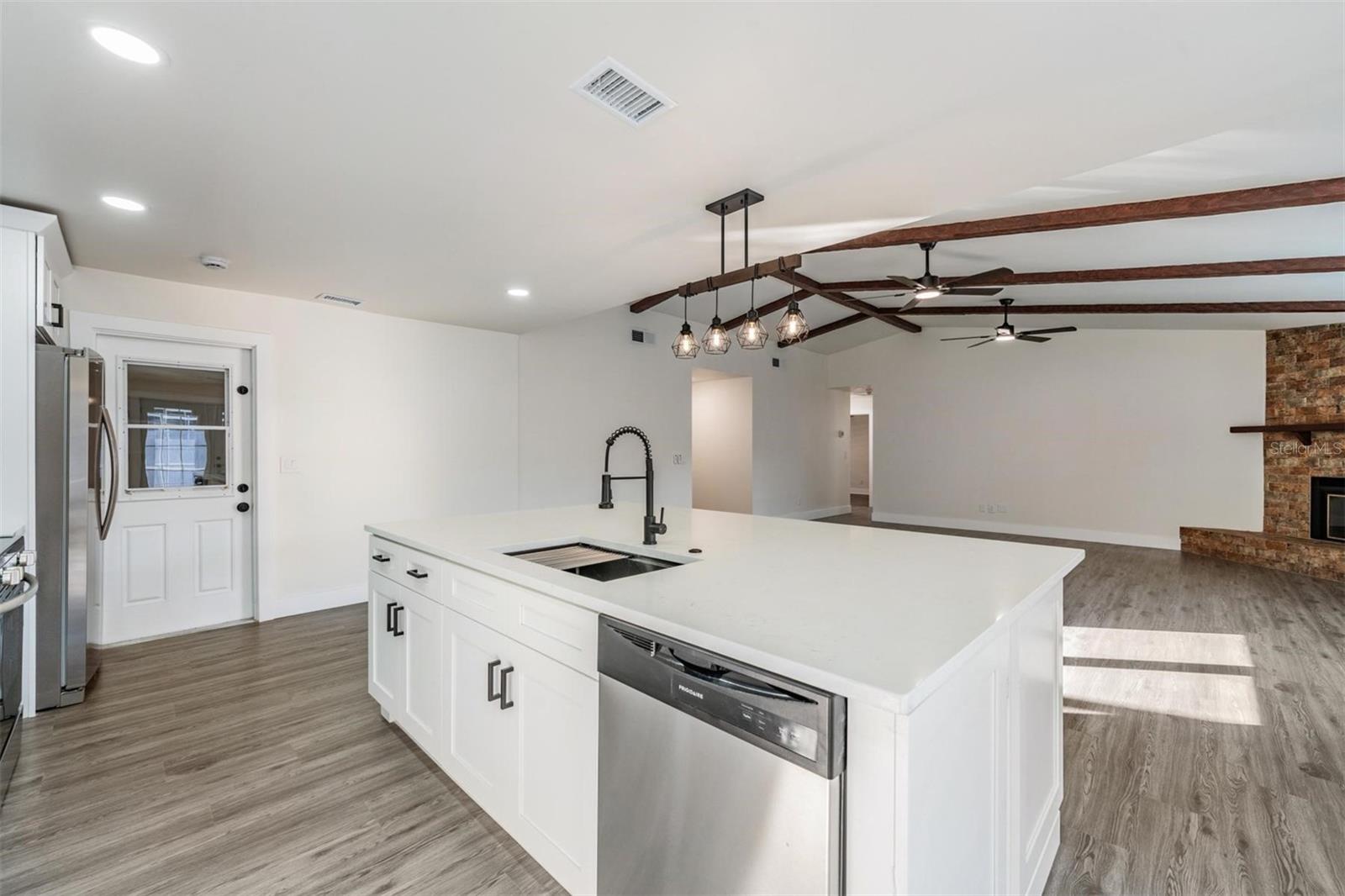 3366 FOX HILL DR, CLEARWATER, FL, 33761