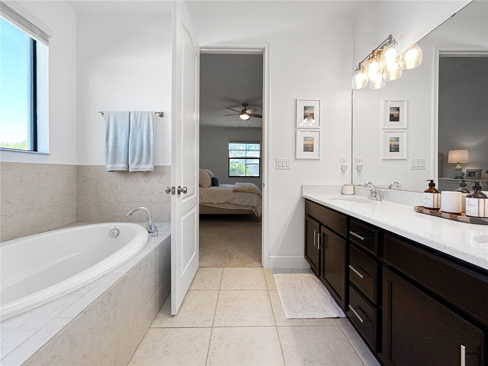 1619 ANASTACIA LN, SUN CITY CENTER, FL, 33573