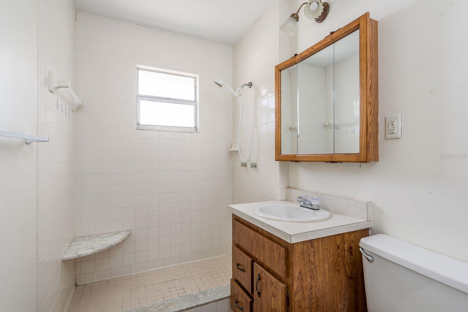 1235 IDLEWILD DR, CLEARWATER, FL, 33755