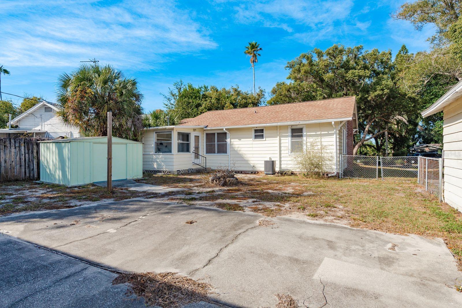 1235 IDLEWILD DR, CLEARWATER, FL, 33755