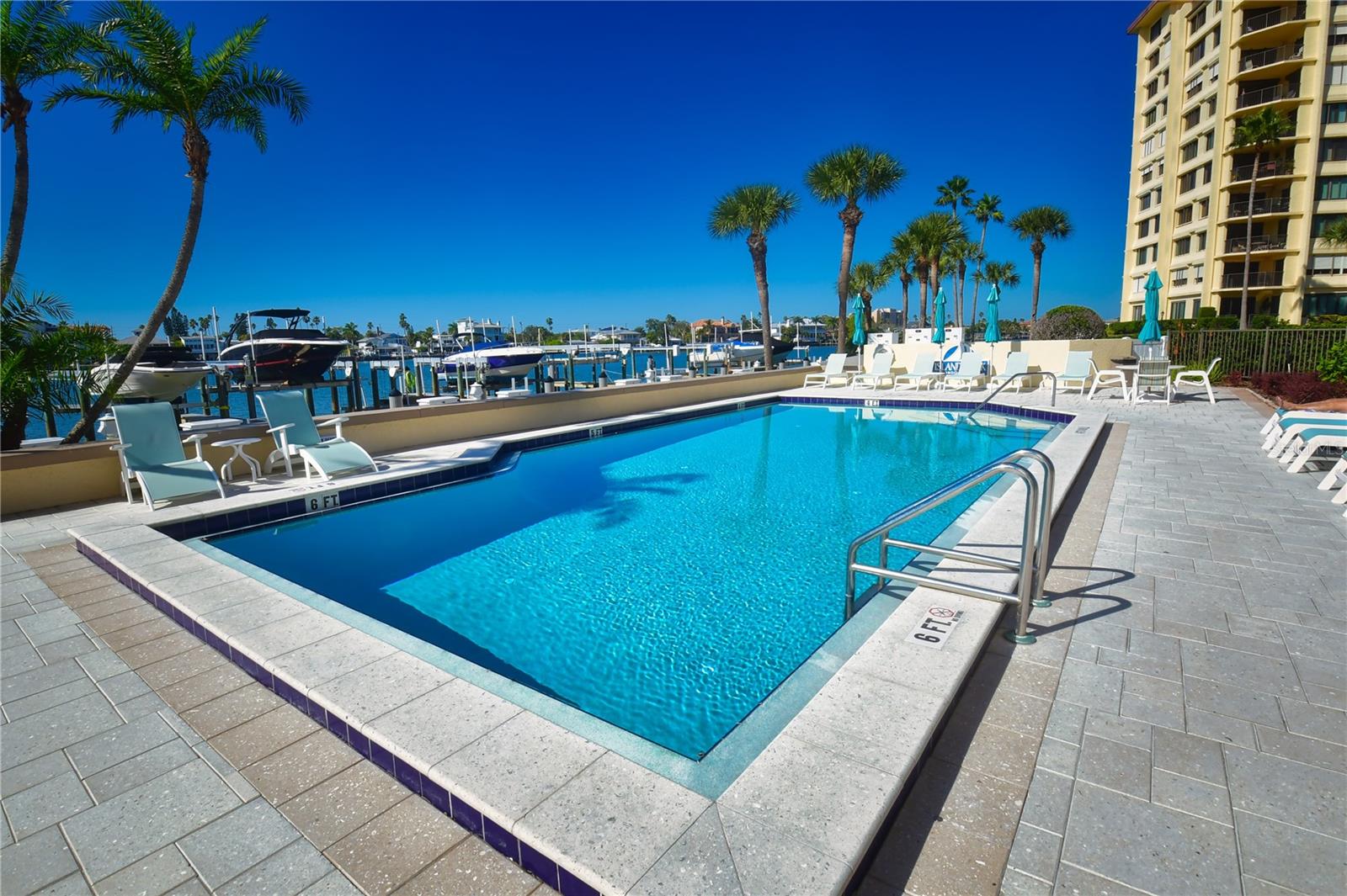 690 ISLAND WAY #208, CLEARWATER, FL, 33767