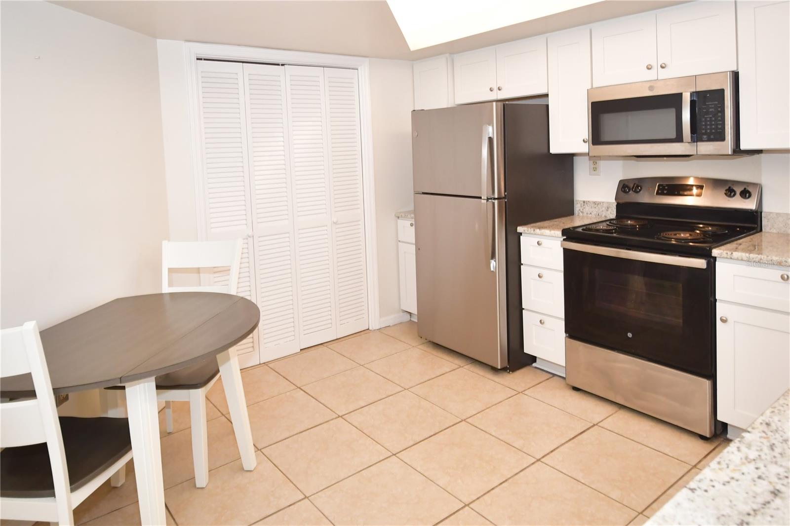 690 ISLAND WAY #208, CLEARWATER, FL, 33767