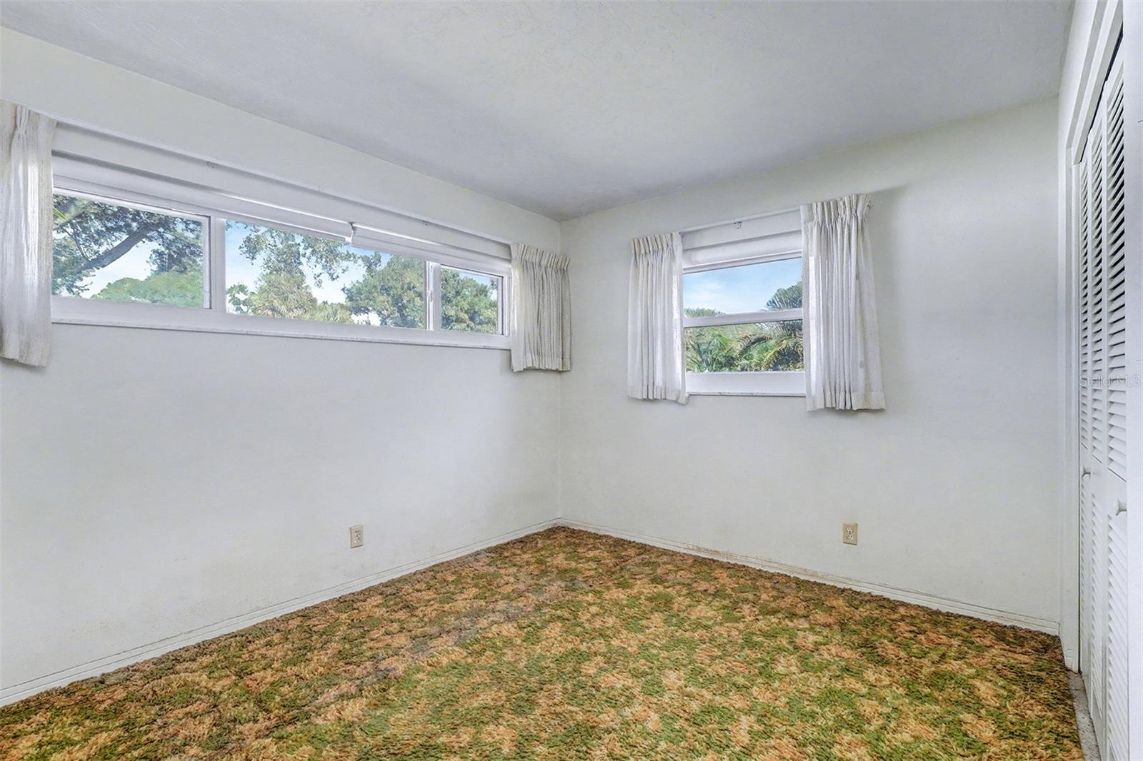 6733 14TH AVE N, ST PETERSBURG, FL, 33710