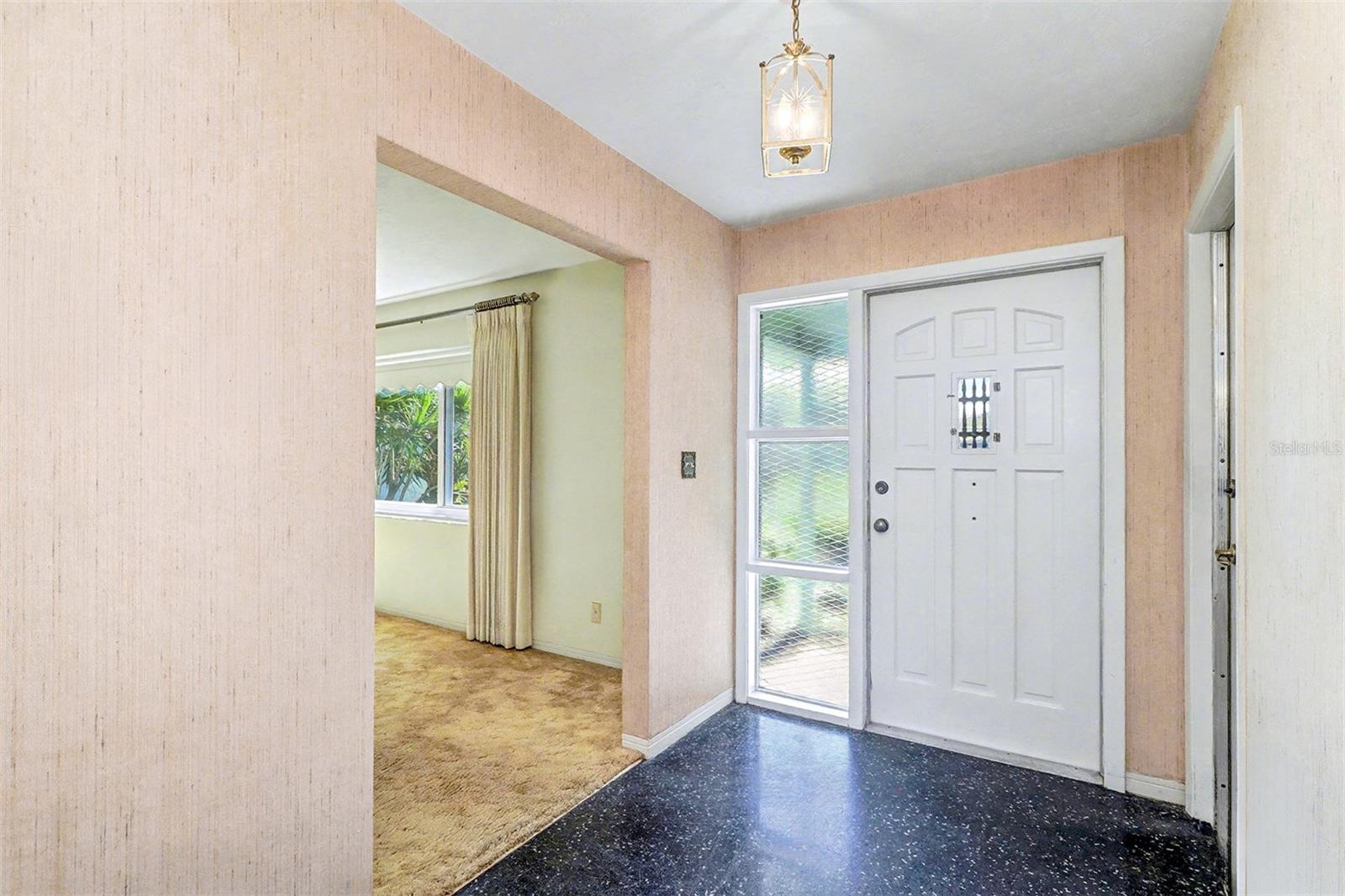 6733 14TH AVE N, ST PETERSBURG, FL, 33710