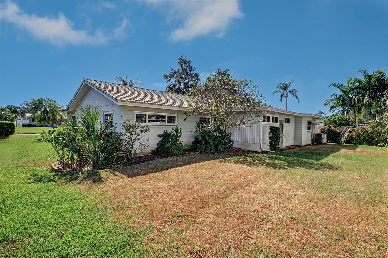 6733 14TH AVE N, ST PETERSBURG, FL, 33710