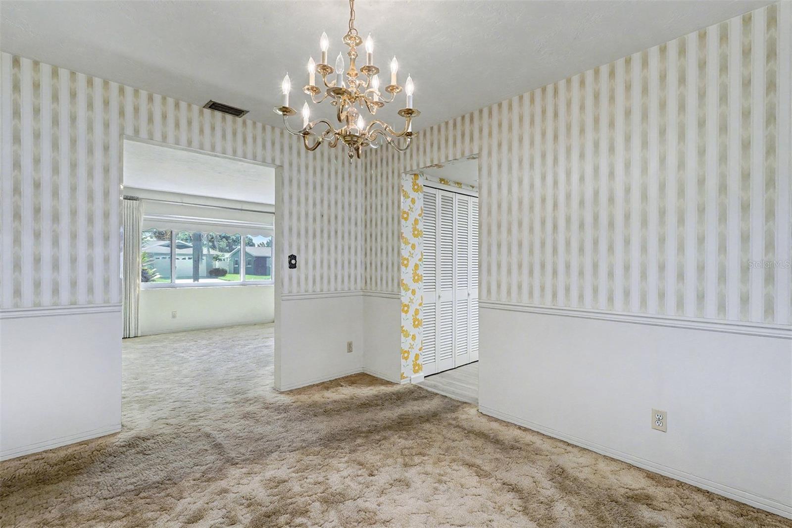 6733 14TH AVE N, ST PETERSBURG, FL, 33710