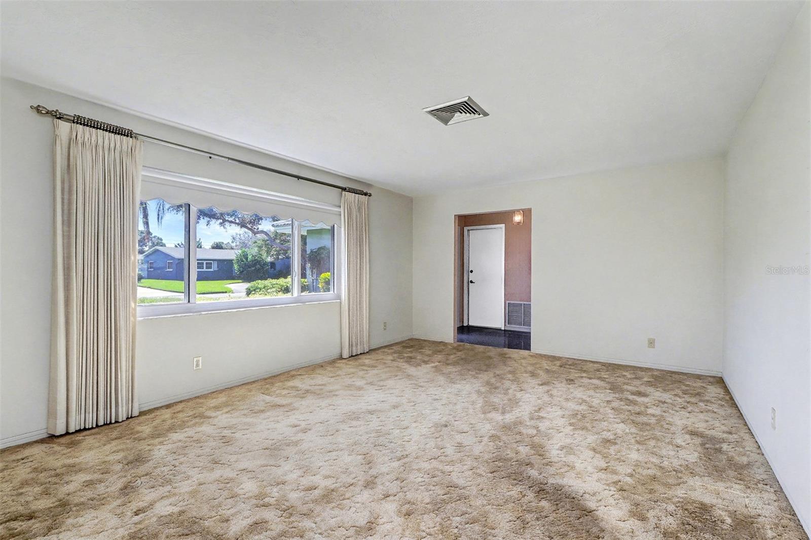 6733 14TH AVE N, ST PETERSBURG, FL, 33710